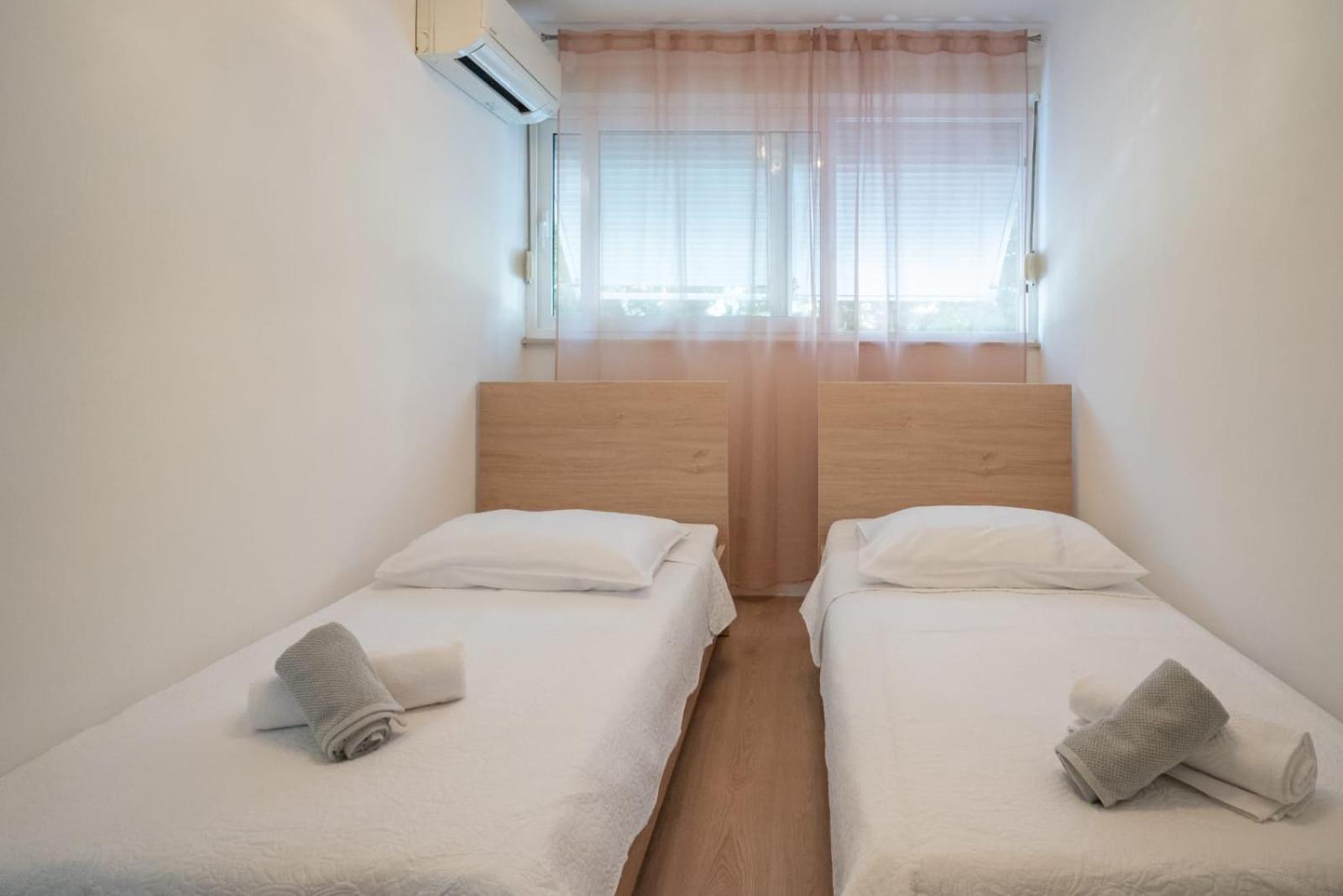 Апартаменты Apartman Mirjana Сплит Экстерьер фото